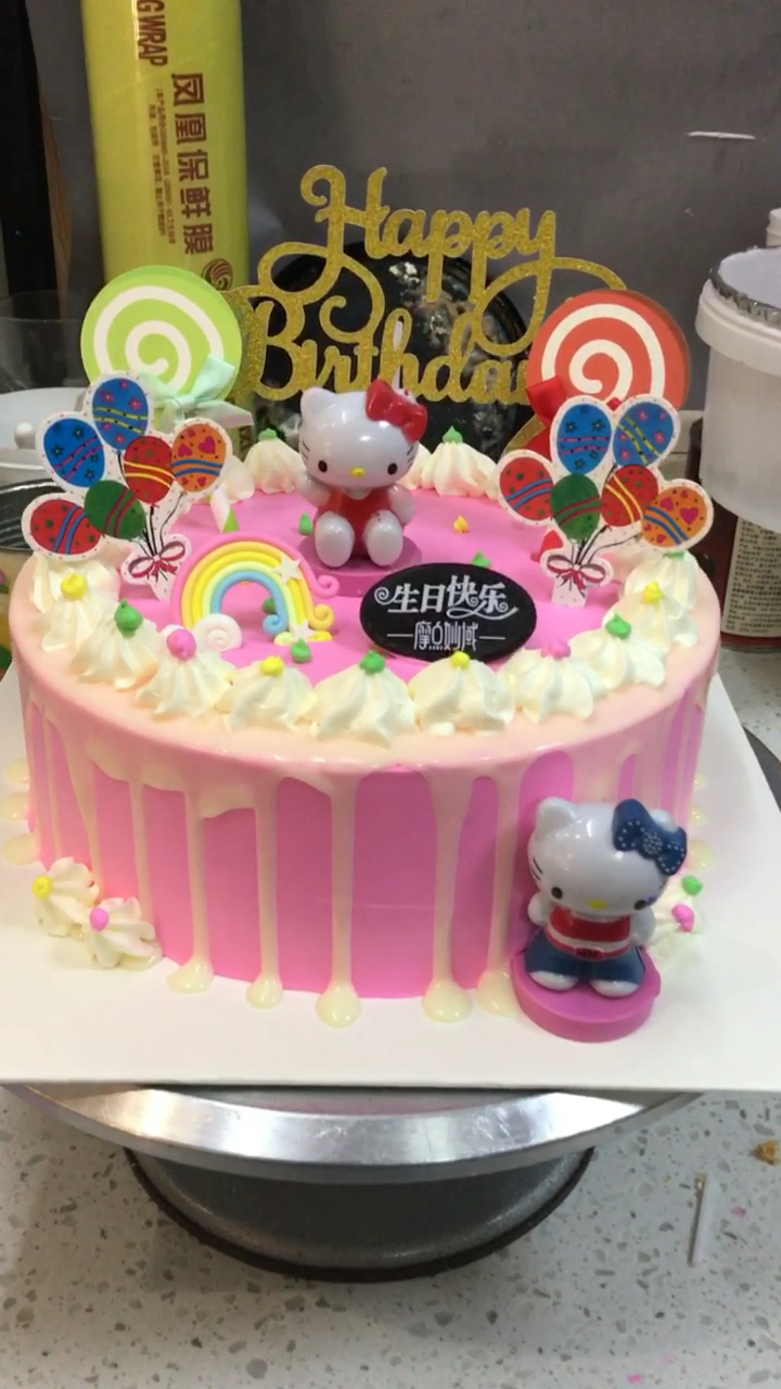 可爱的kt猫蛋糕