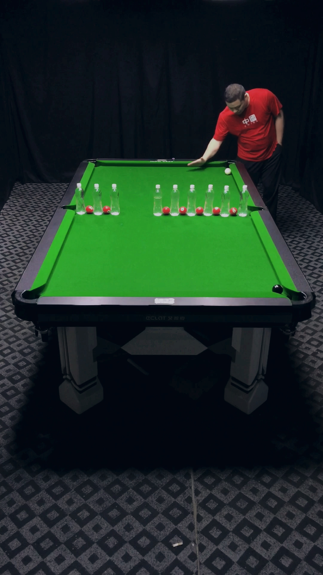 有本事不用杆打个弧线球