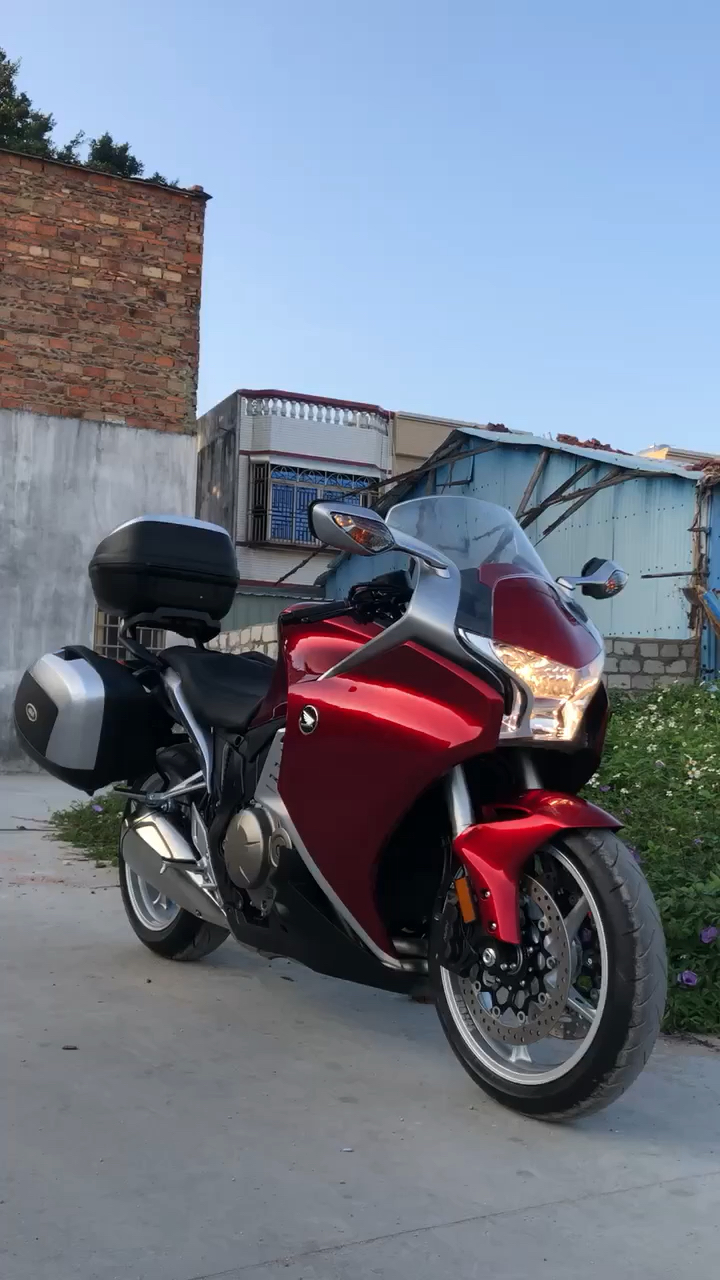 本田v4缸 vfr1200f
