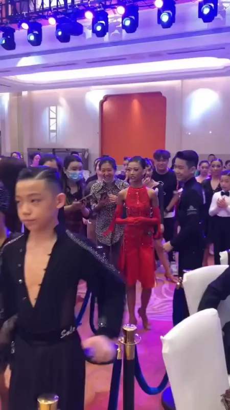 14岁精英组冠军来了#拉丁舞#王崇墨李茉晗-全民小视频