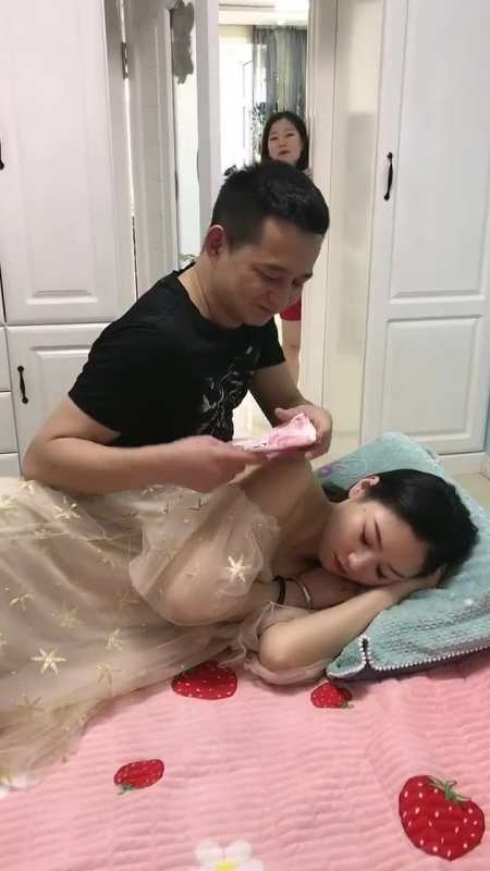 和老公吵架,老公的姐姐永远站在我这边.