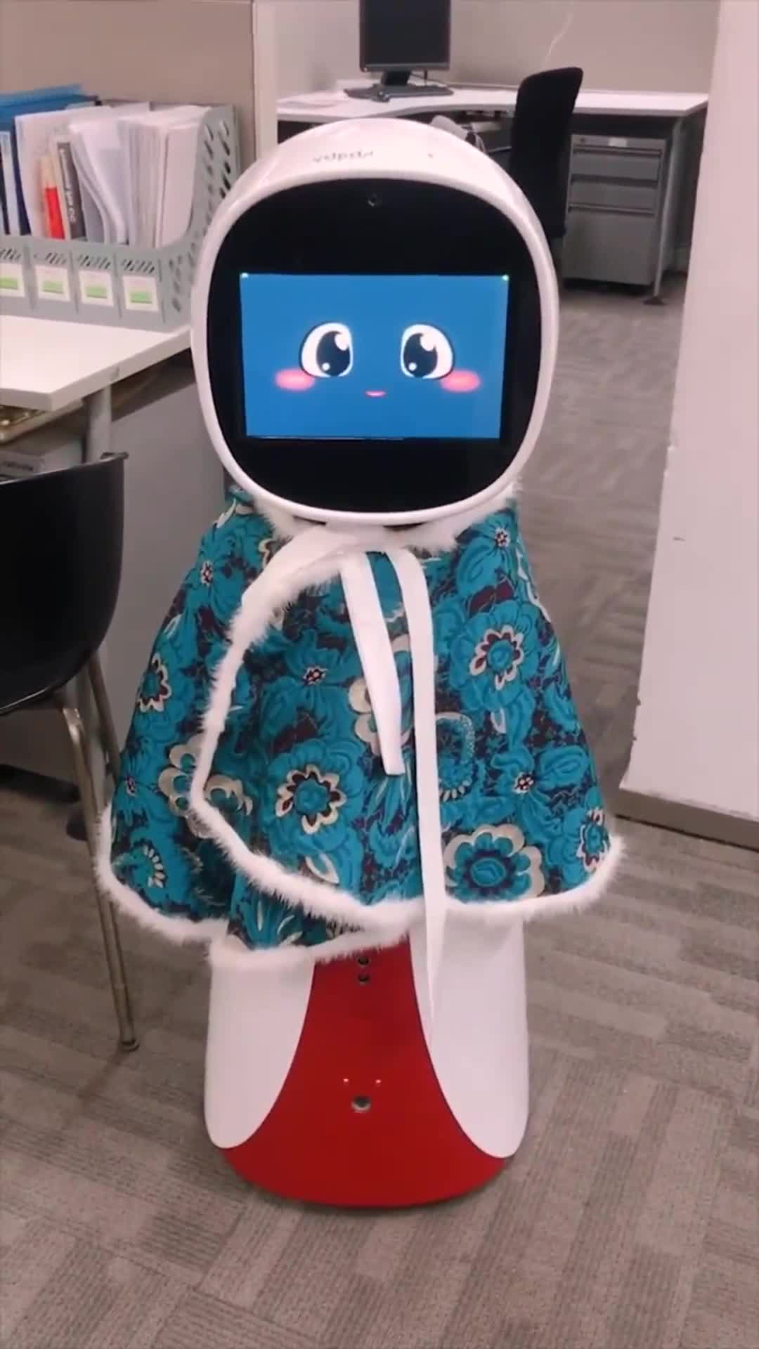 机器人快宝真敬业,又来巡逻,不知道累