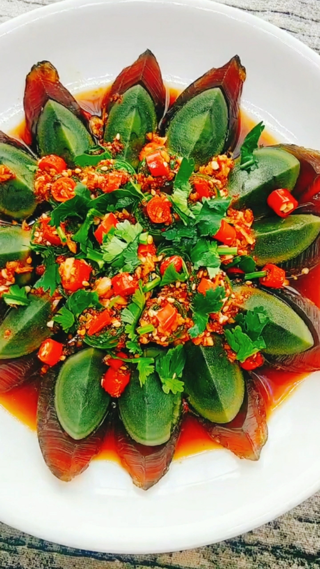 家乡特色美食#凉拌皮蛋,年夜饭必备凉菜,很好吃