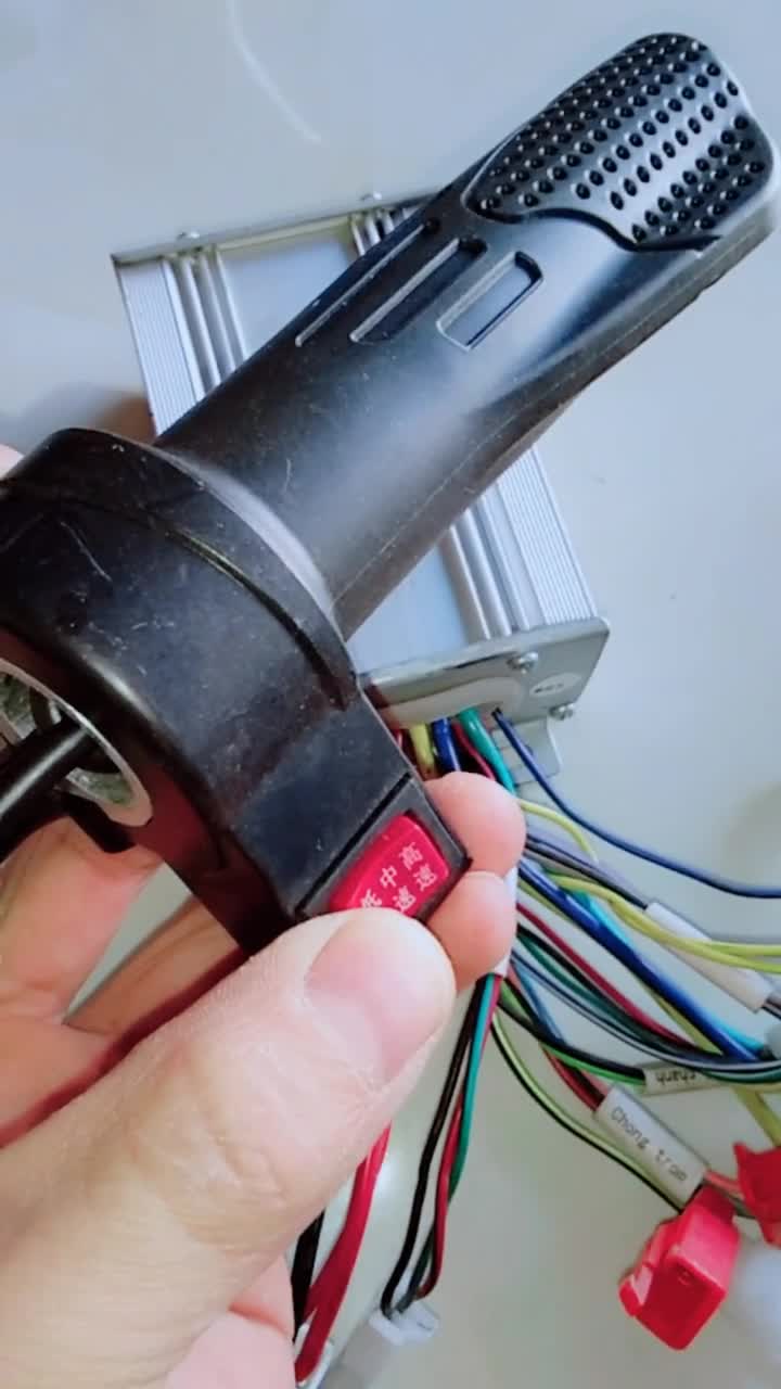 电动车转把坏了不花钱自己维修-度小视