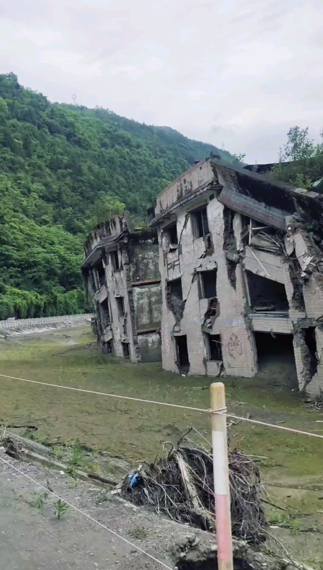 12祭#北川地震遗址,时隔13年仍像发生在昨天,每一栋楼都有一个故事.