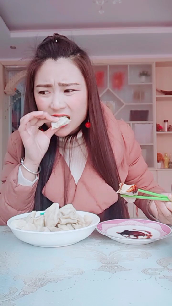 这傻娘们不能要了,谁要谁领走