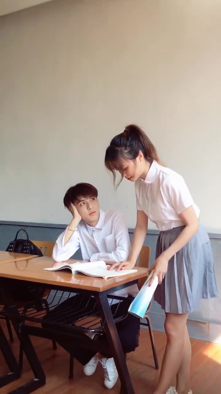 学生时代的爱情,才是最纯粹的!这狗粮我吃到吐!