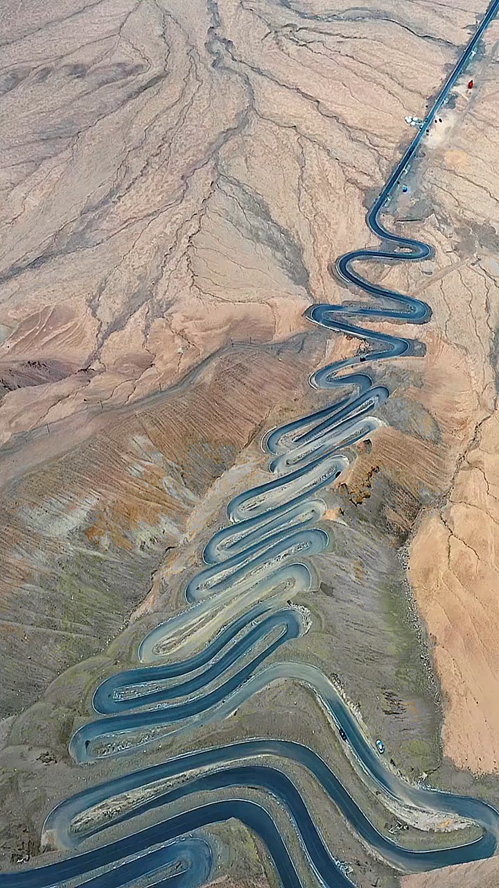 盘龙古道:世界最弯公路,开一次,可以吹一辈子!