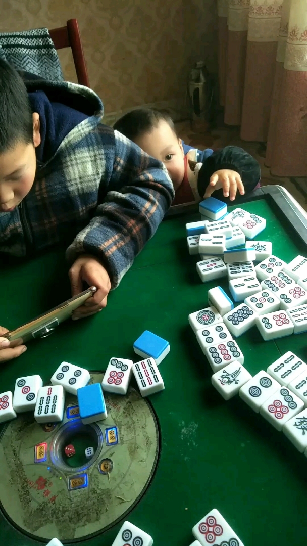 玩麻将玩的那么开心