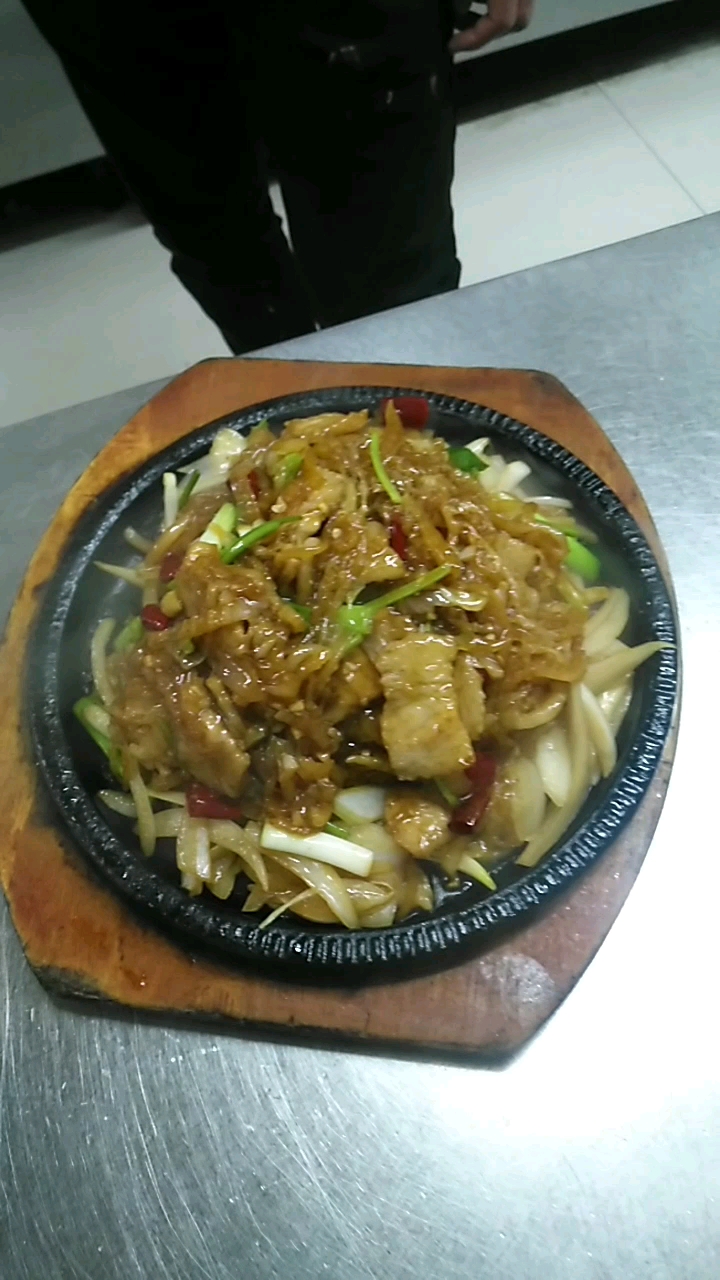 铁板酸菜,东北特色菜