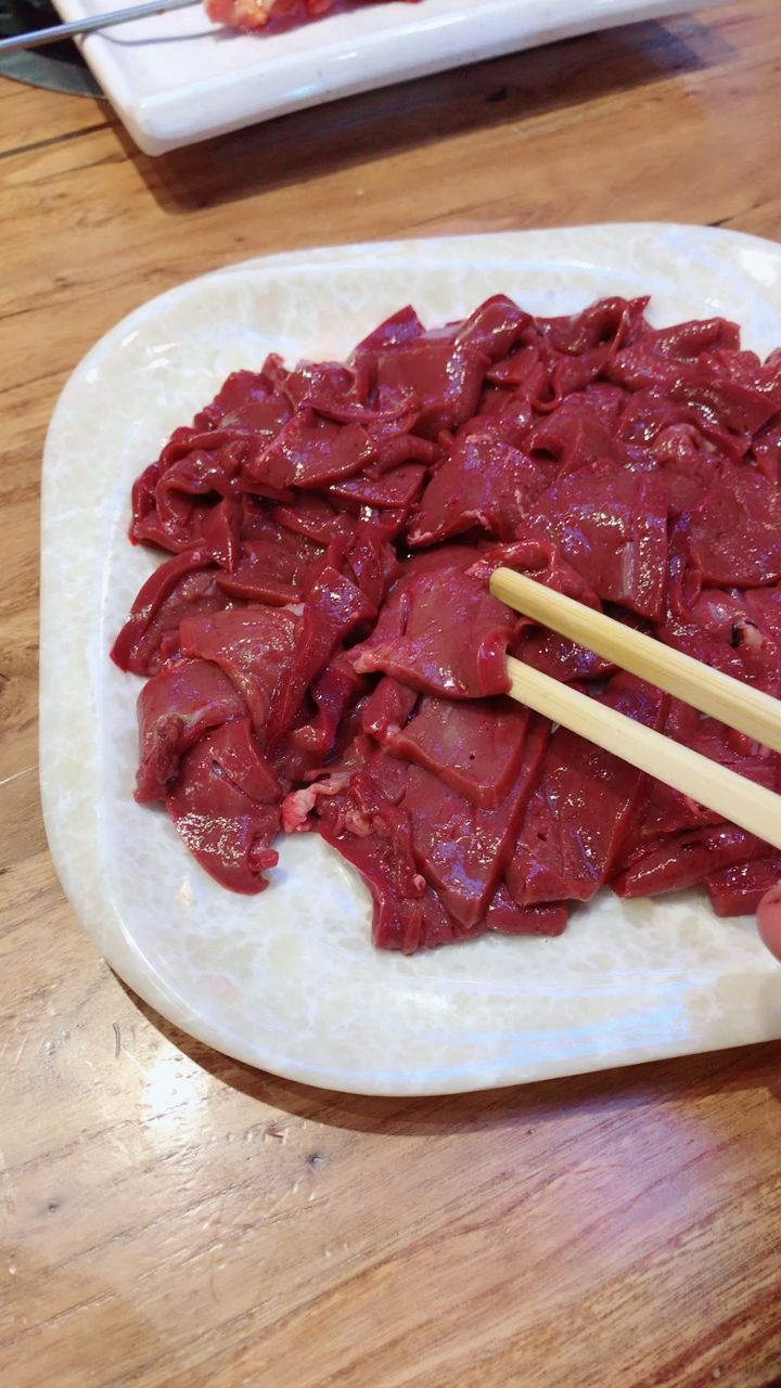 生羊肝 吃串时候必点 大家吃过吗?