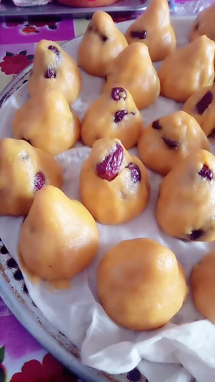 玉米面粘窝窝,吃过的点赞,没吃过的也要点赞!