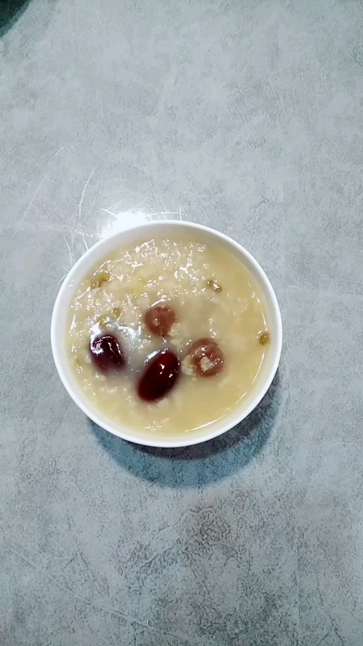 音为有你#红枣桂圆荷叶粥,宽中散瘀补气养血,还有减肥效果哦!