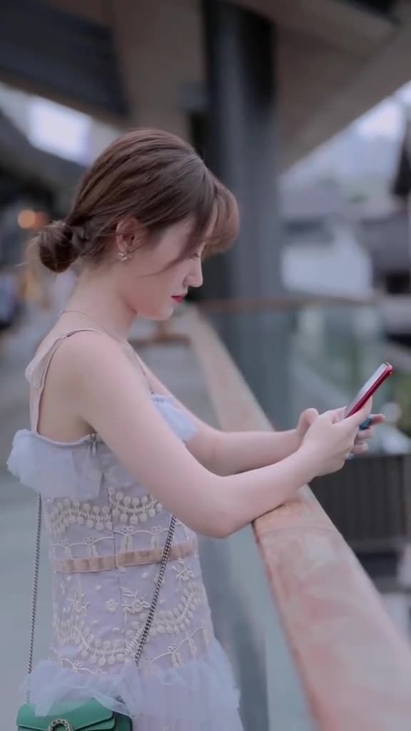 总有些惊奇的际遇,比方说当我遇见你是蕾蕾呐穿搭