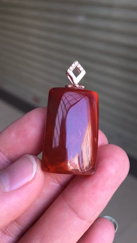 瀚林文玩阁南红玛瑙鸡血红无事牌