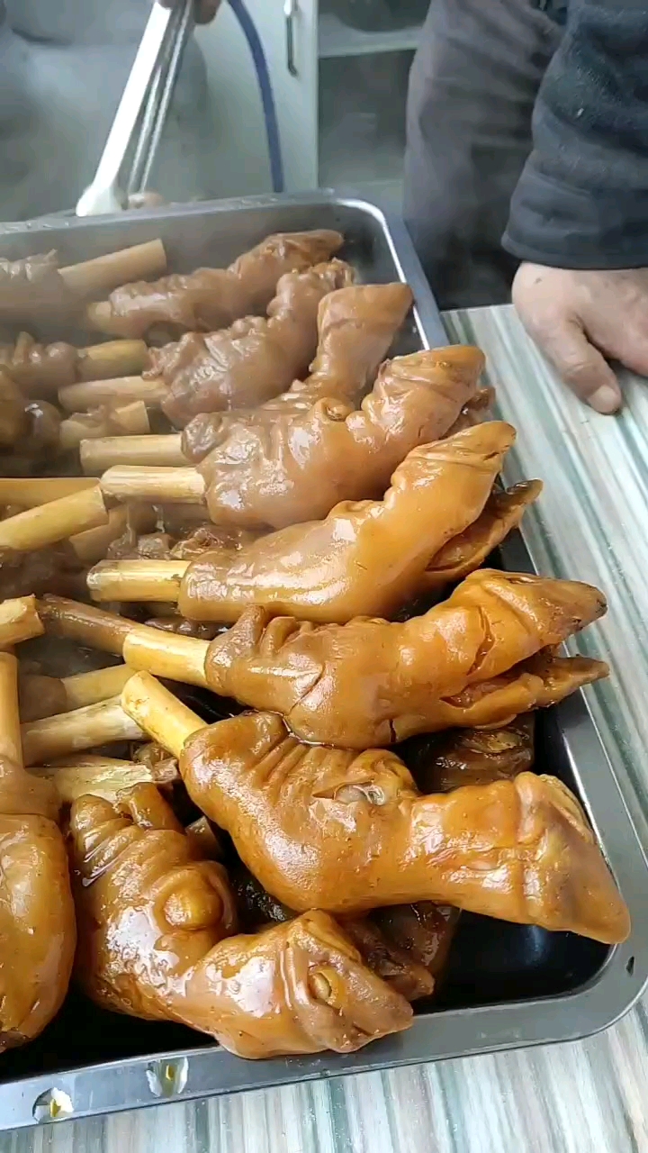 晒晒我家的春天#红烧羊蹄子