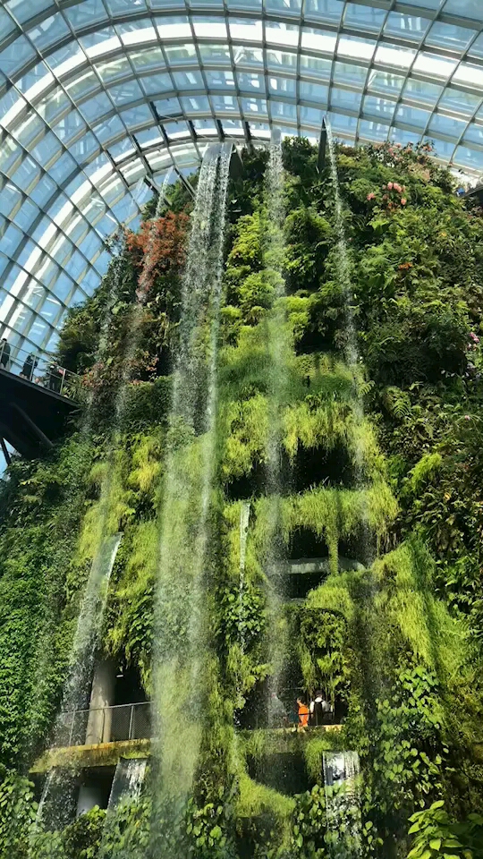 亚洲最大的室内瀑布?