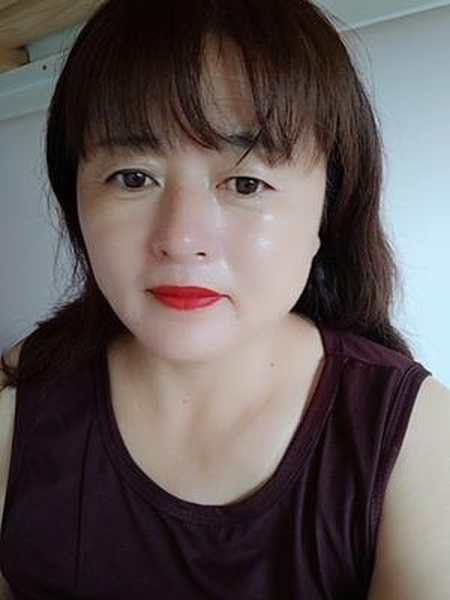 我叫孙燕51岁,吉林松原人,我在寻找知心朋友,在孤独寂寞时说说心里话