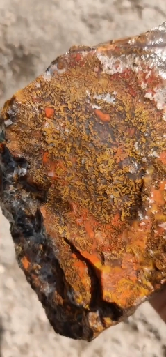 战国红玛瑙原石草花玛瑙原石,切牌子印章可以不?