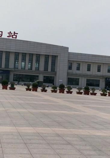 白沟镇.白沟高铁站广场.