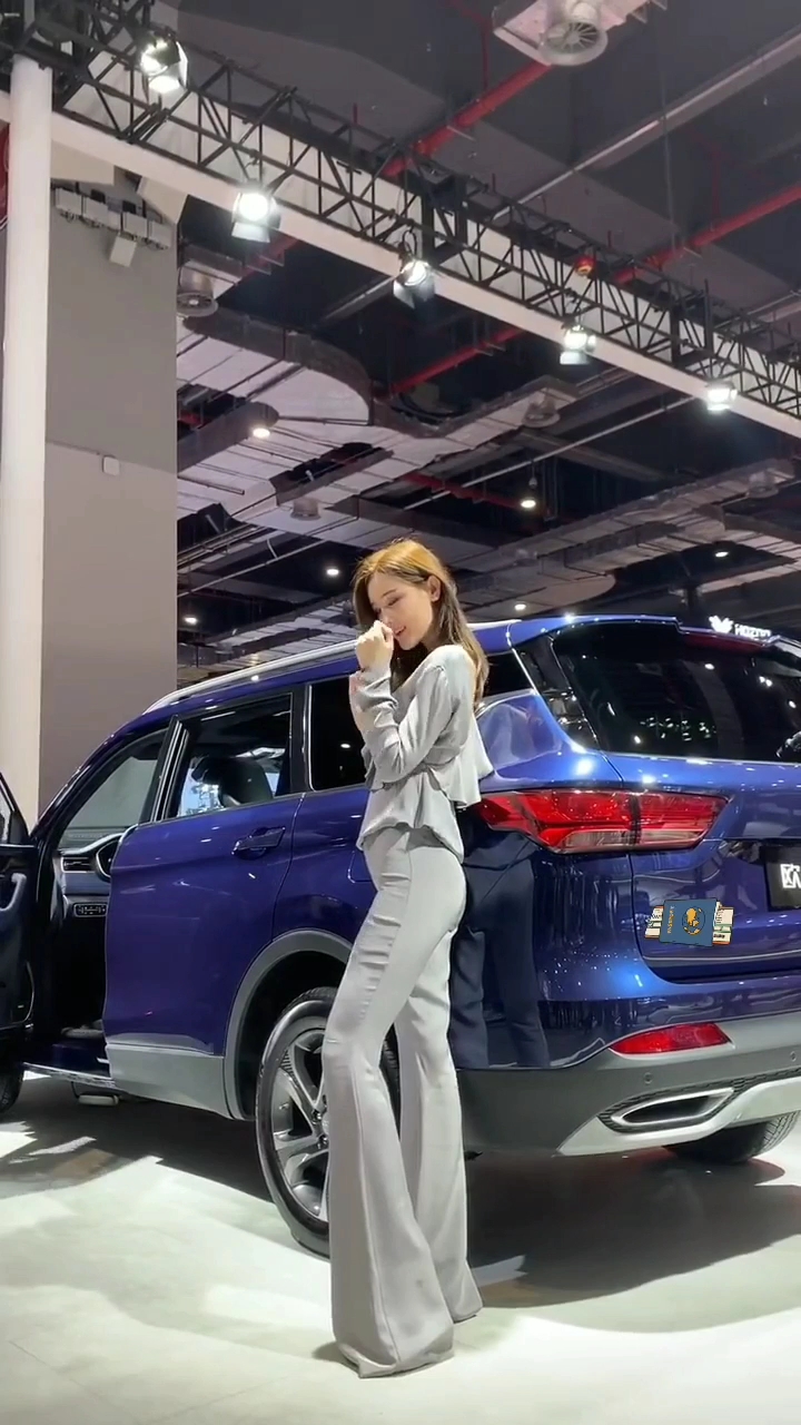 车展上的亮点杨壹壹