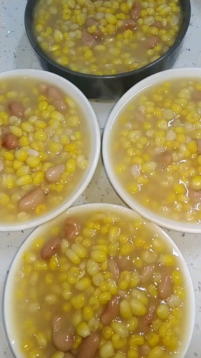 今天自己做的大碴子饭!