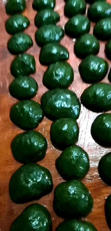 本地8特产~鼠曲果