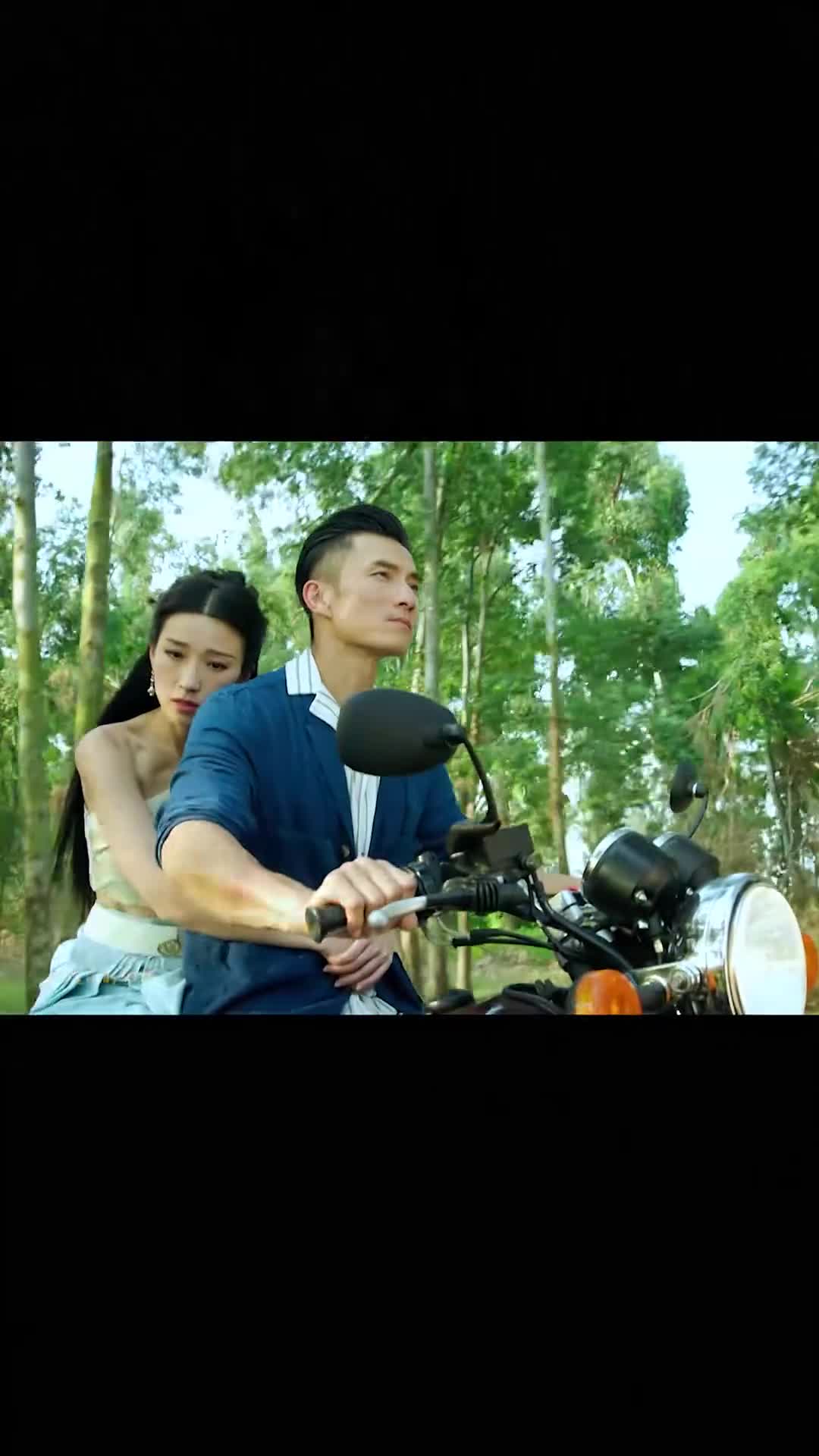 同盟铁拳英雄大步走采访中陈山聪姚子羚期待古装合作