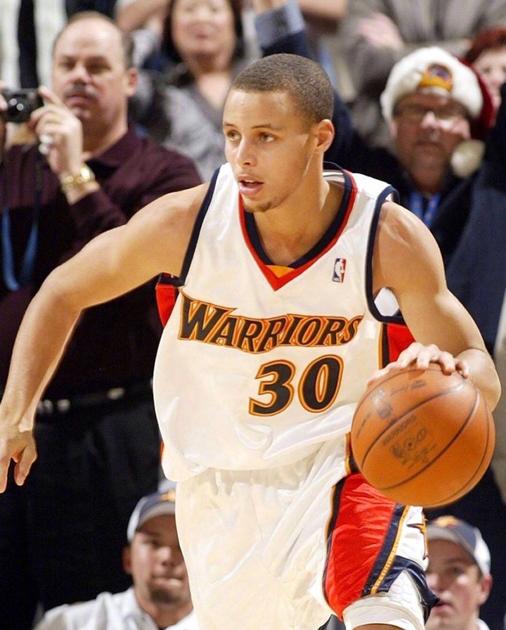 篮球#新秀赛季的库里