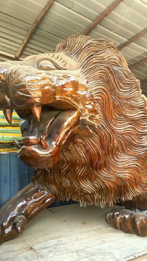 励志全网?第一大根雕雄狮 你惊讶的吗?