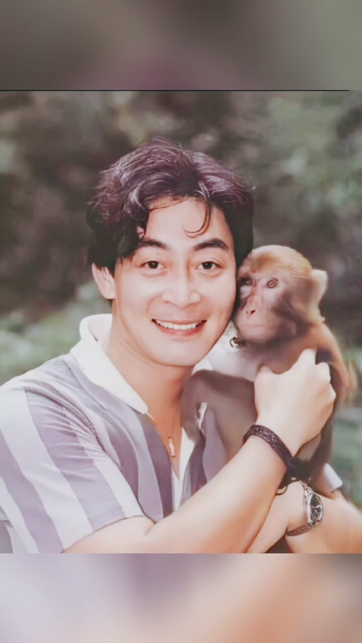 老照片修复#六小龄童早期的照片,你还记得西游记吗