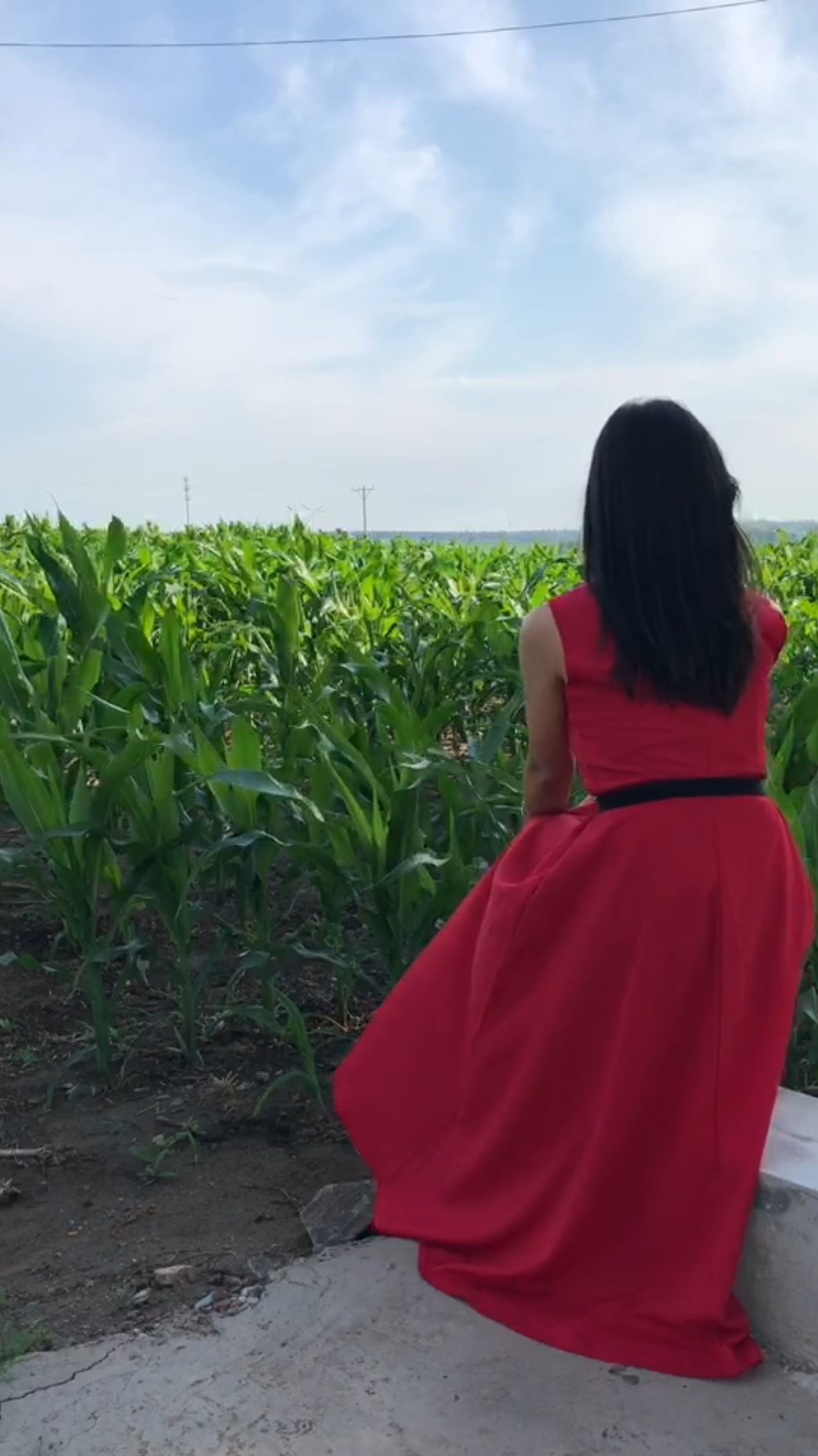 农村种地的女孩