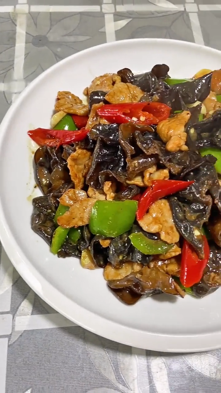 木耳肉片的家常做法