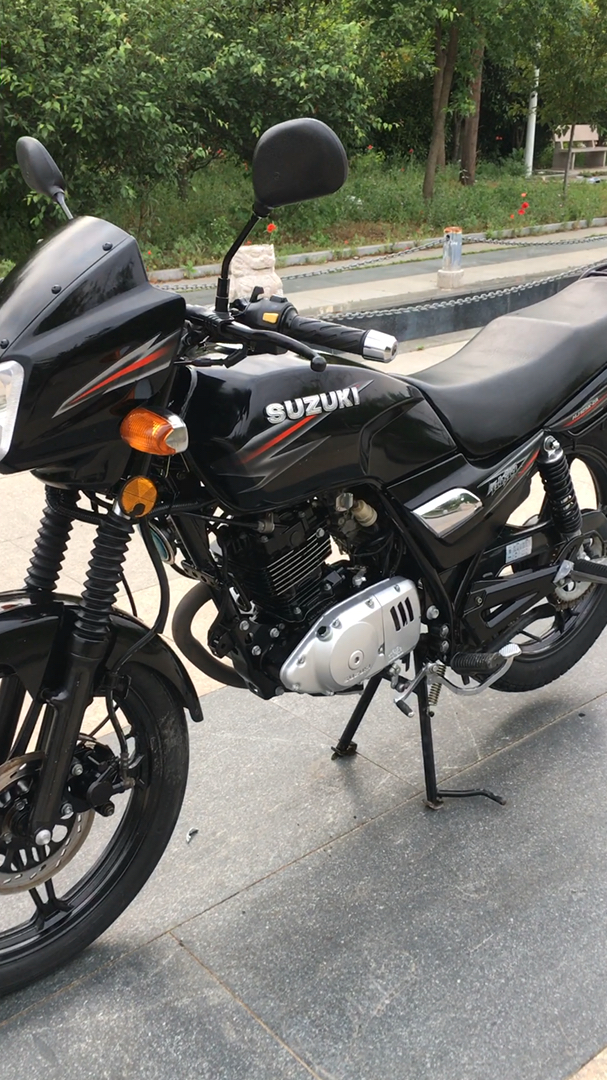 黑机铃木运动版钻豹