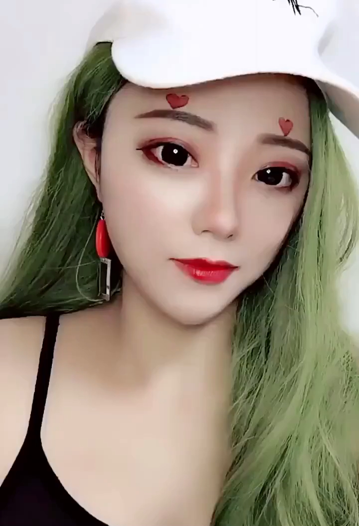 去酒吧玩的正确妆容