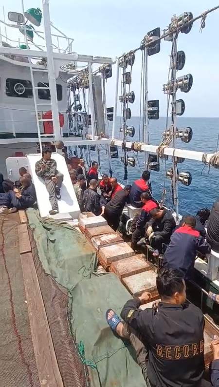 马上就要没有信号了,可能到年底才会有信号了,愿我千帆阅尽,归来仍是