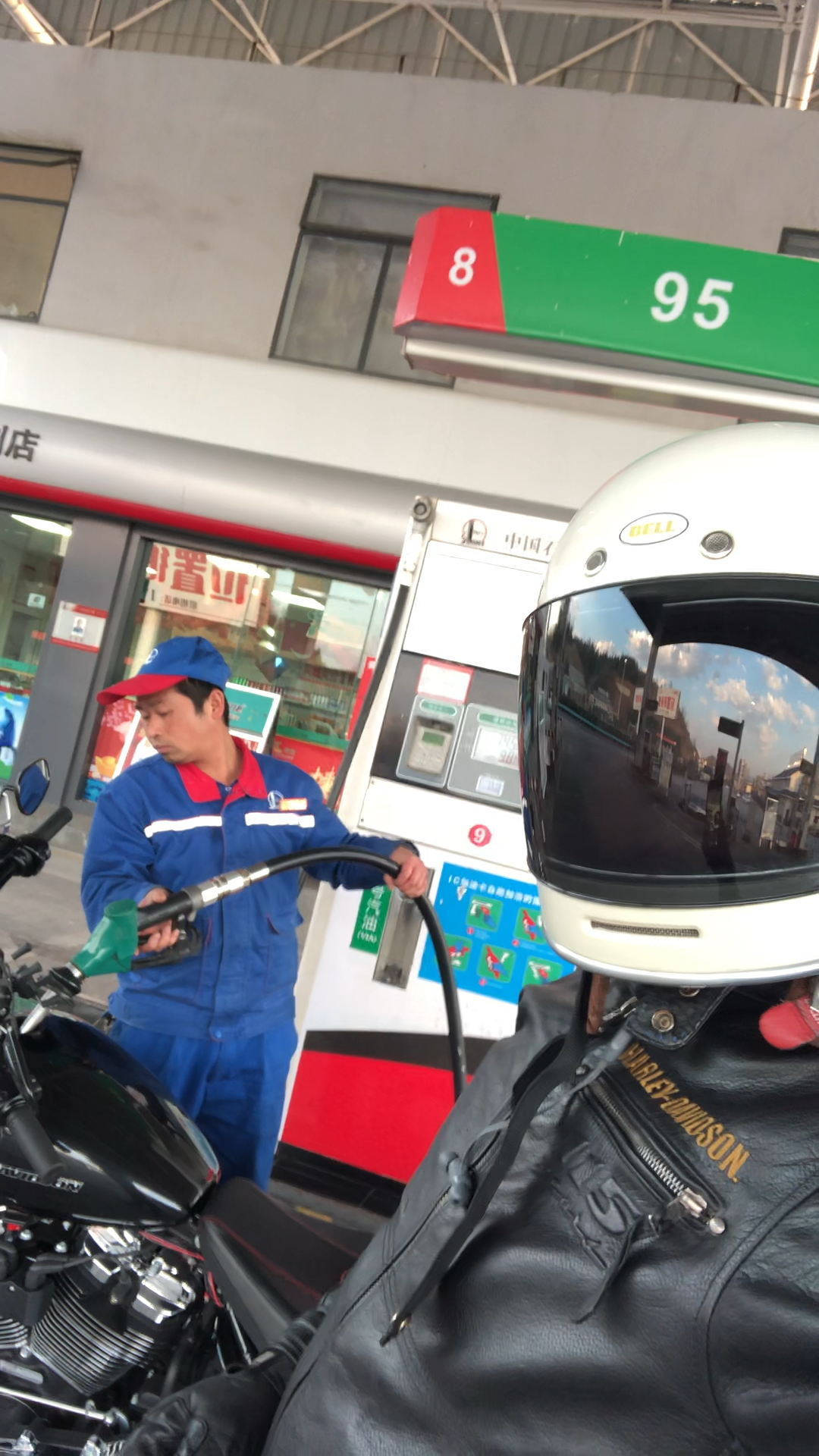 大贵州高速摩托车加油直接提枪的