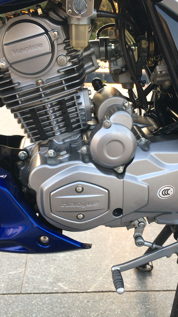 豪爵迪爽150机器来个特写