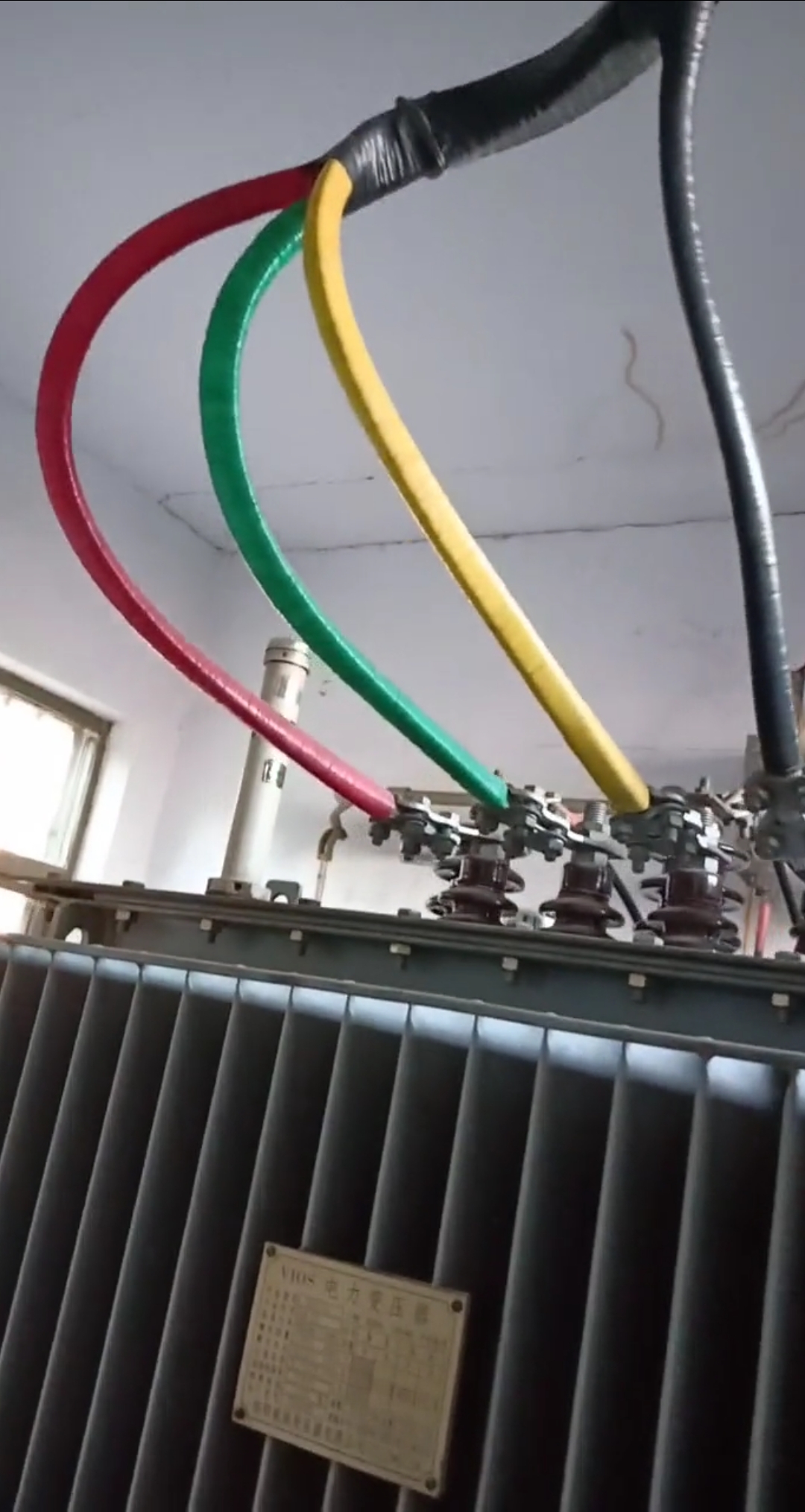 见过变压器怎么变压的吗?