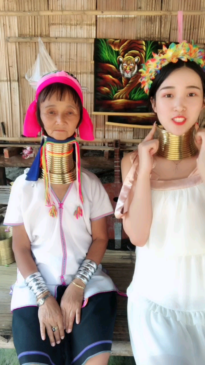 长颈族的长老,套圈最多