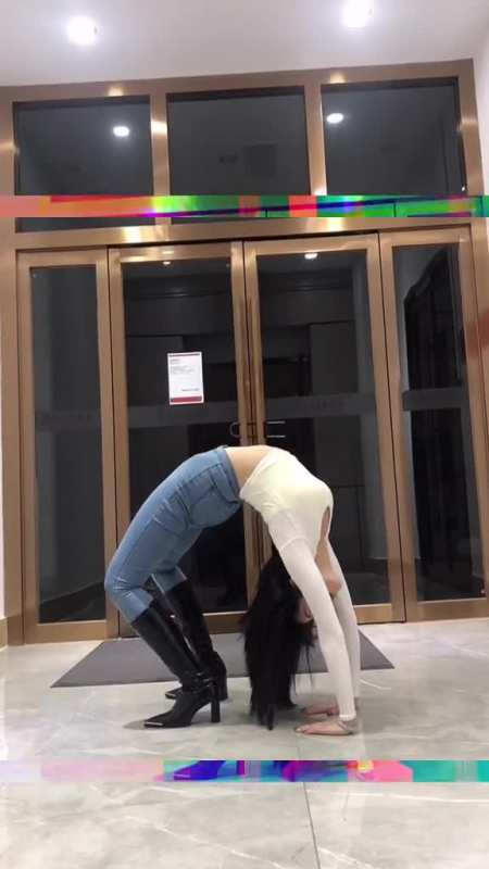 千万别滑走哟不喜欢的扣下腰别限流-全民小视频