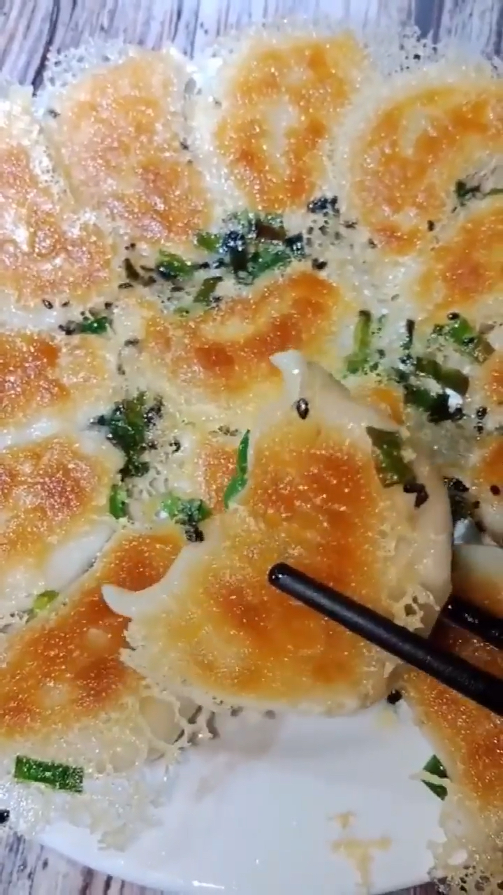 煎饺包法#白菜肉水晶煎饺