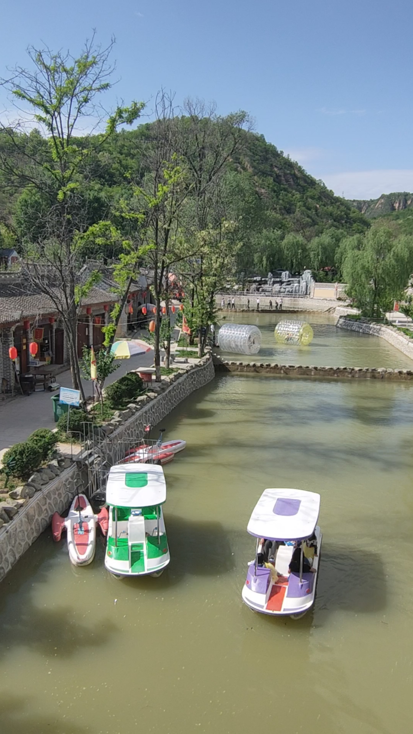 自驾游玩甘肃平凉市泾川县牛角沟古人类遗址,风景美如画.