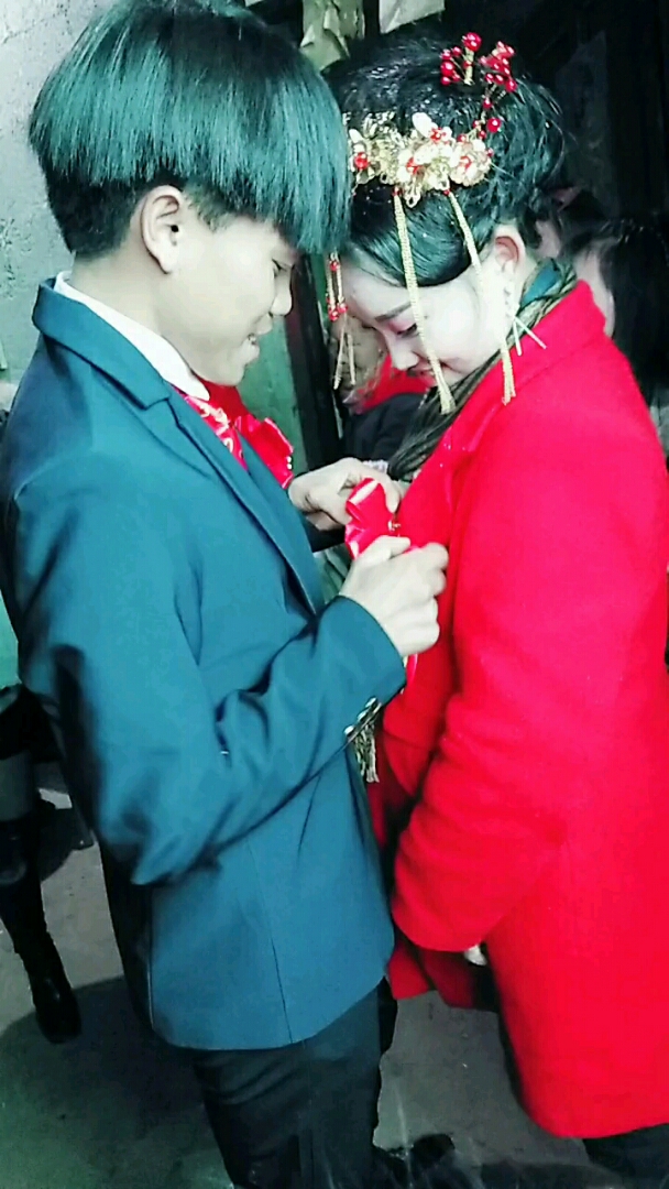 小新郎小新娘奉子成婚.