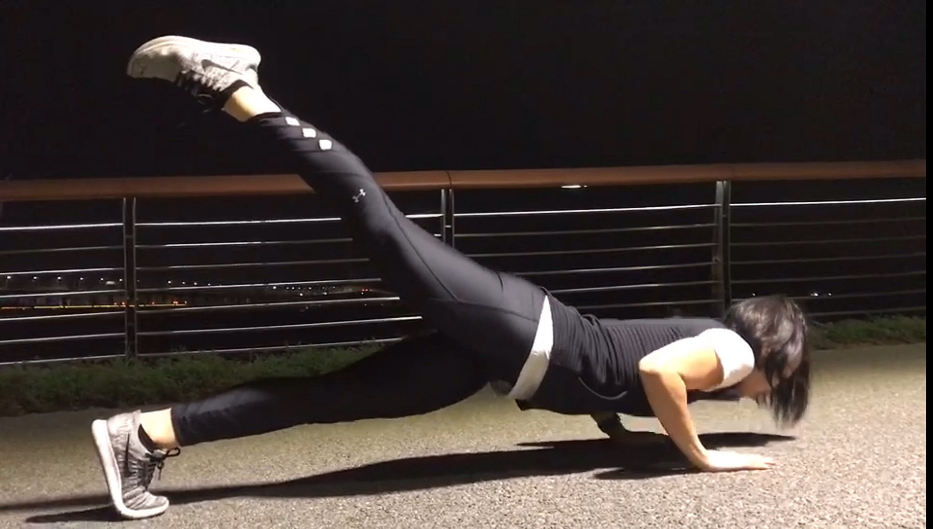 蝎子俯卧撑-续集2/2,期待下次女生花式俯卧撑