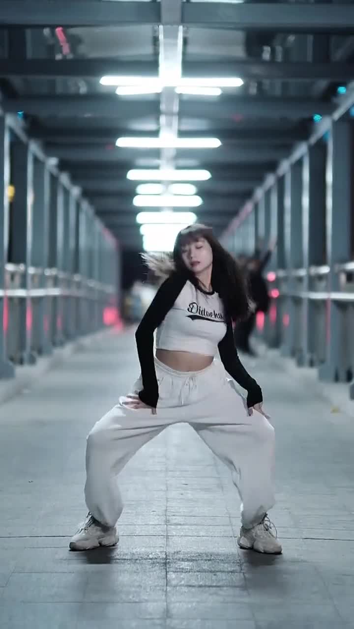 lisa在中国买房吧别回了啊啊lisatomboylisa舞蹈