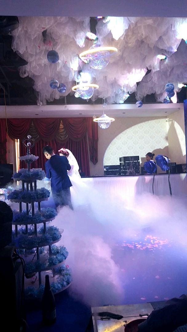 干冰婚礼现场
