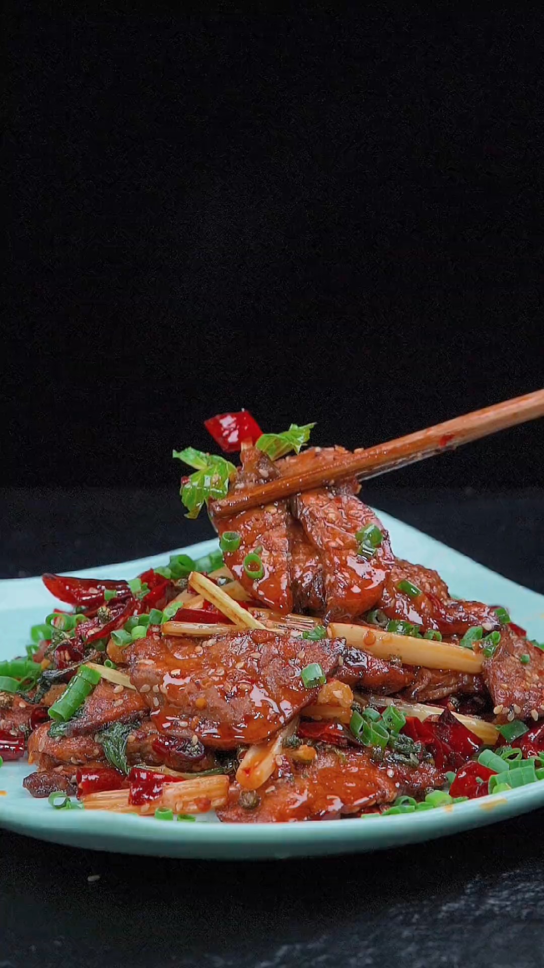 美食#猪肺很多人不知道怎么做,下次你就做个香辣猪肺,下酒又下饭-度