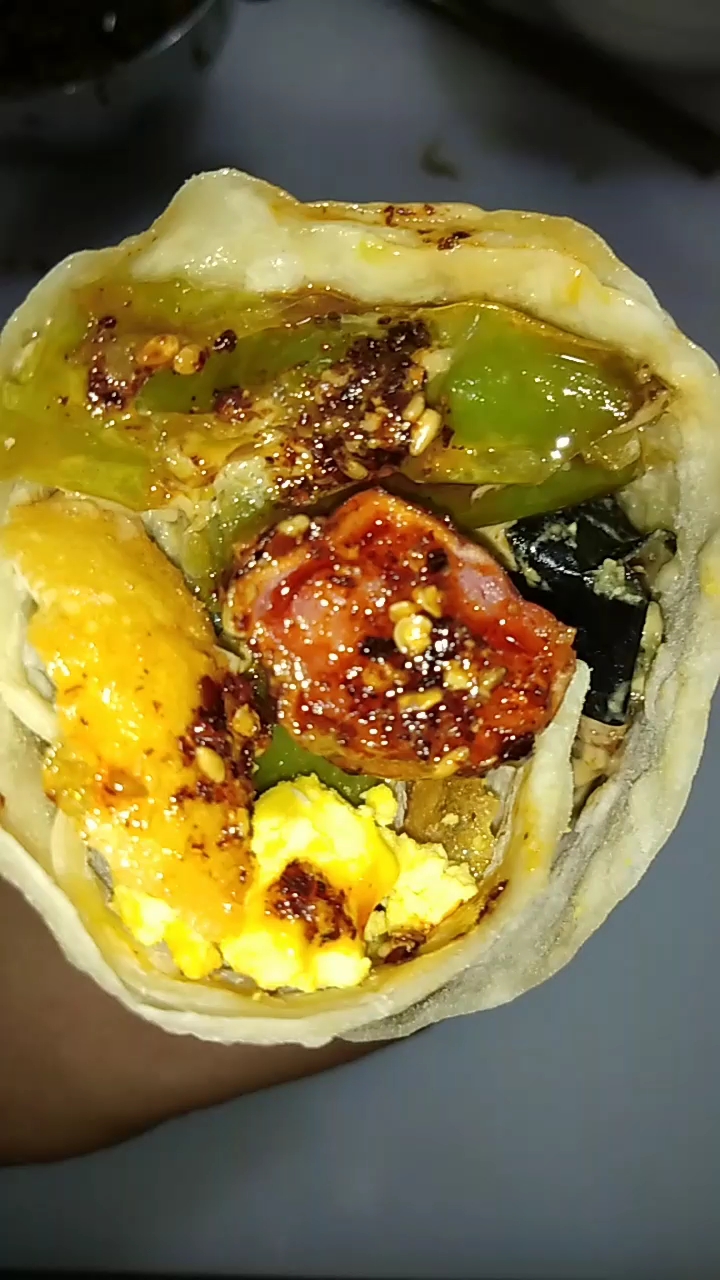 麻辣串卷饼想学的关注全民小视频关注我吧