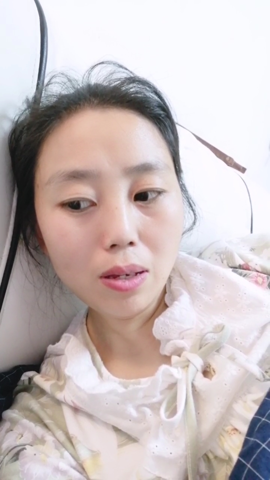 瞧瞧那眼神无情无义的家伙.